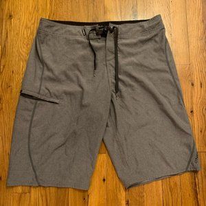 O'neill Hyperfreak board shorts (size 31)